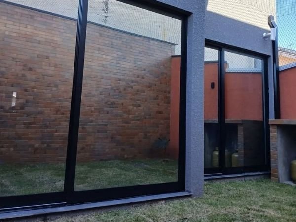 Instalação de película para janelas em São José dos Campos