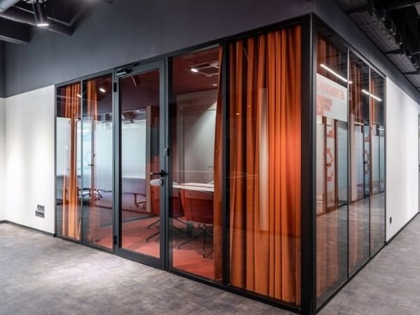 Aplicação de isofilme em Morumbi, São José dos Campos